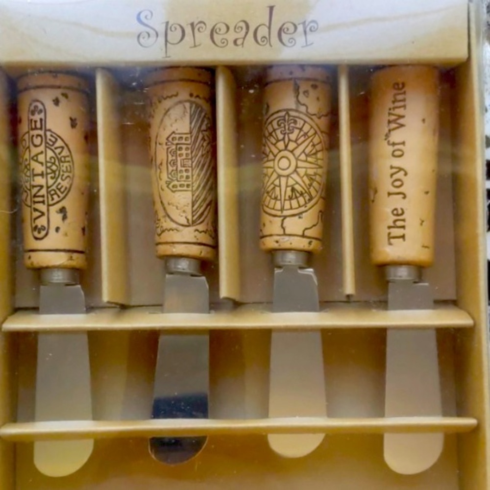 Chesses spreader set NWOT